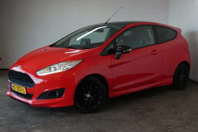 Ford Fiesta (2016) thumbnail 1