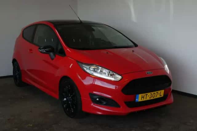 Ford Fiesta (2016) thumbnail 2