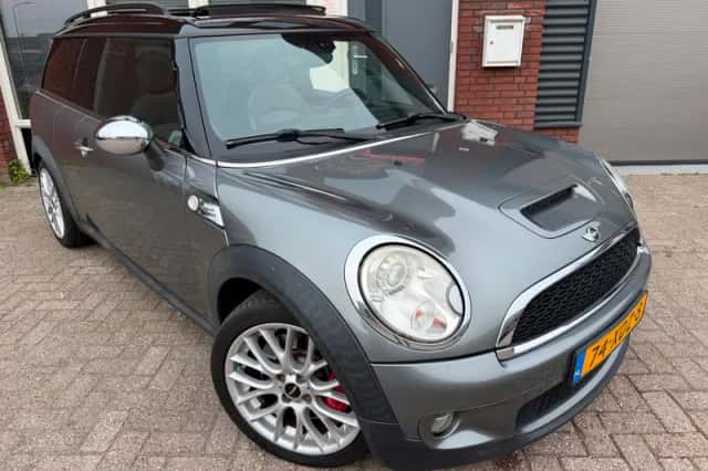 MINI Clubman (2010) thumbnail 1