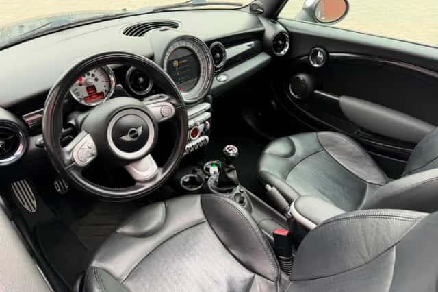 MINI Clubman (2010) thumbnail 3