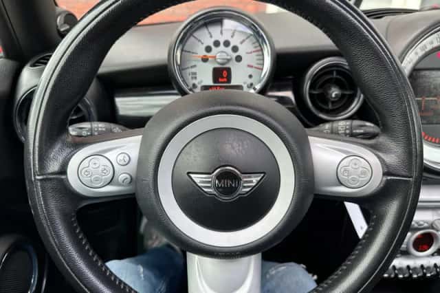 MINI Clubman (2010) thumbnail 5