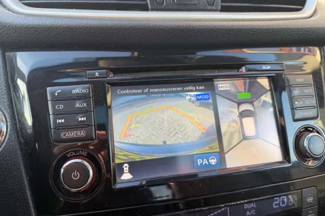 Nissan Qashqai (2015) thumbnail 6