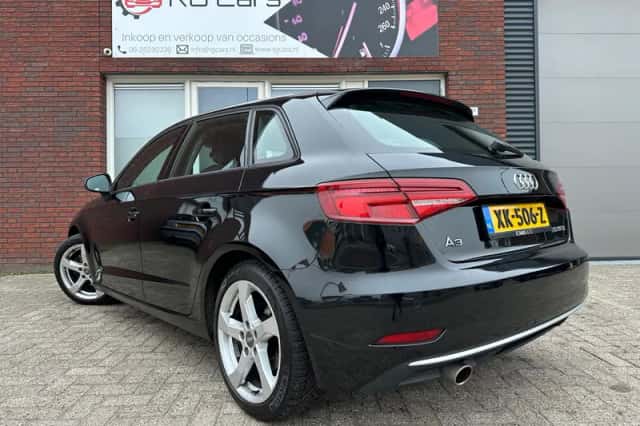 Audi A3 (2019) thumbnail 2