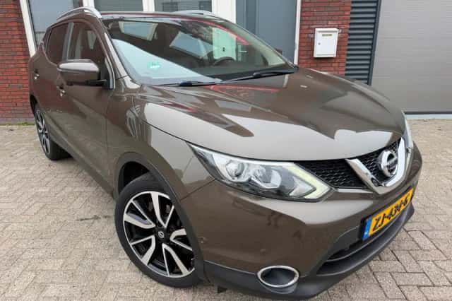 Nissan Qashqai (2015) thumbnail 1
