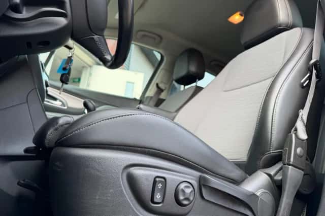 Opel Mokka (2015) thumbnail 4