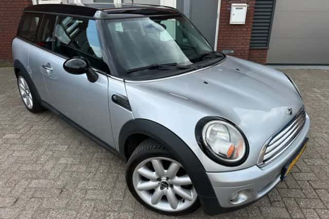 MINI Clubman (2008) thumbnail 1