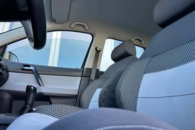 Volkswagen Polo (2008) thumbnail 4