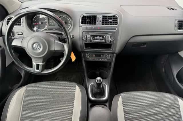 Volkswagen Polo (2012) thumbnail 3