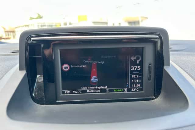 Renault Mégane (2012) thumbnail 5
