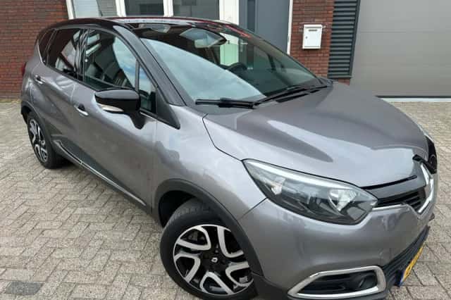 Renault Captur (2014) thumbnail 1