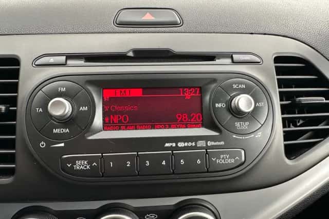 Kia Picanto (2012) thumbnail 6