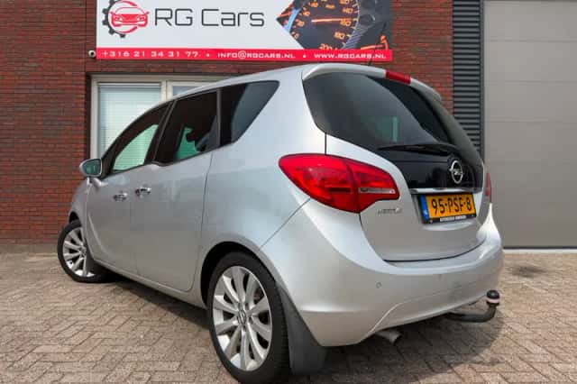 Opel Meriva (2011) thumbnail 2