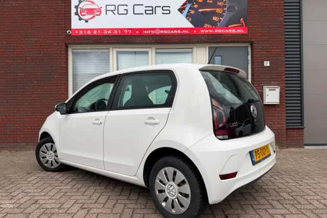 Volkswagen Up! (2017) thumbnail 2