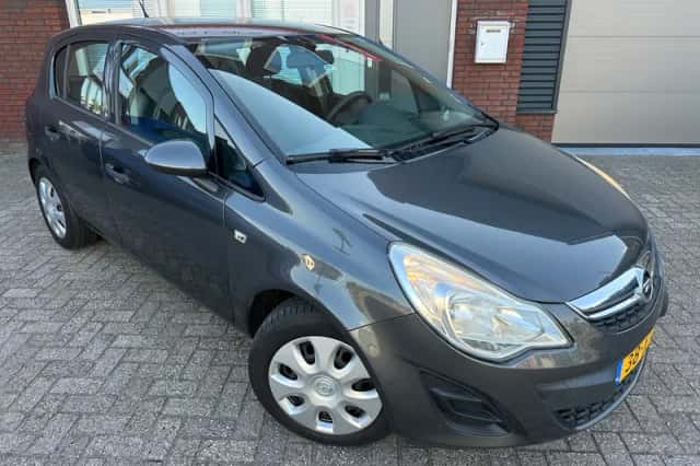 Opel Corsa (2011) thumbnail 1