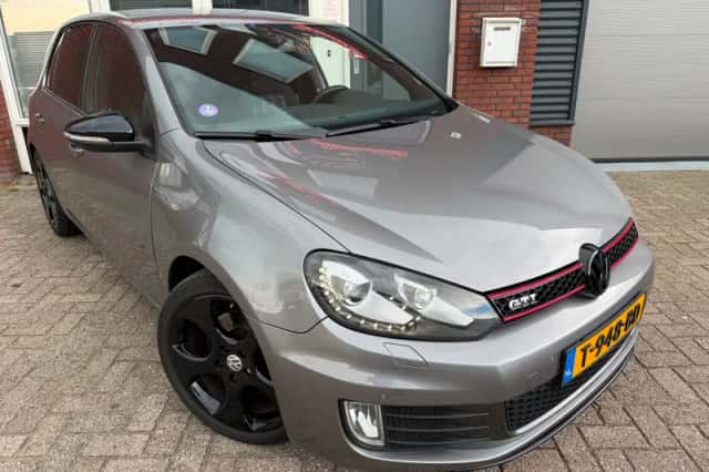 Volkswagen Golf (2011) thumbnail 1