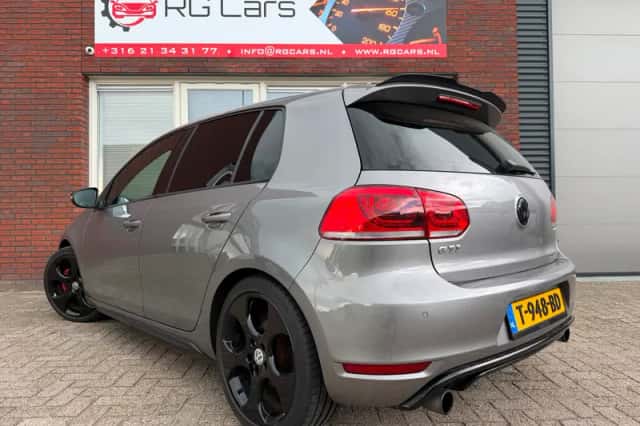 Volkswagen Golf (2011) thumbnail 2
