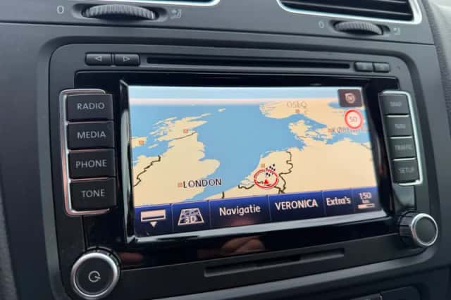 Volkswagen Golf (2011) thumbnail 5