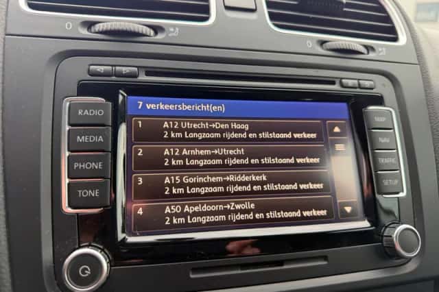 Volkswagen Golf (2011) thumbnail 6