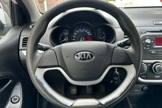 Kia Picanto (2012) thumbnail 5