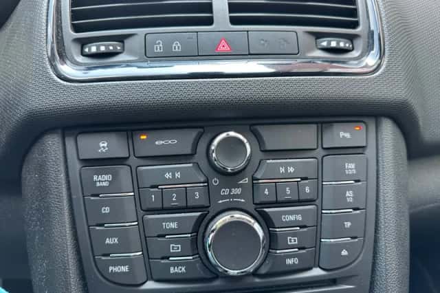 Opel Meriva (2013) thumbnail 5