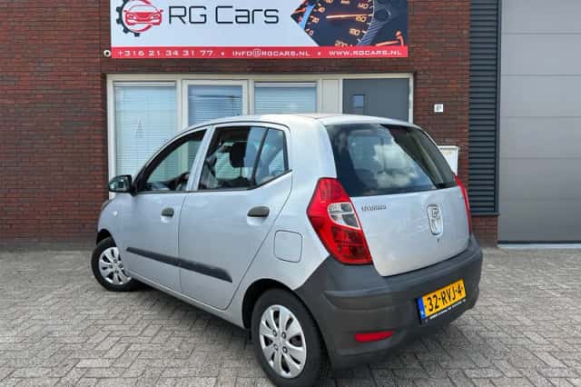 Hyundai i10 (2011) thumbnail 2