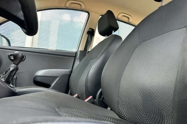 Hyundai i10 (2011) thumbnail 4