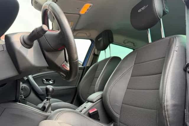 Renault Mégane (2015) thumbnail 4