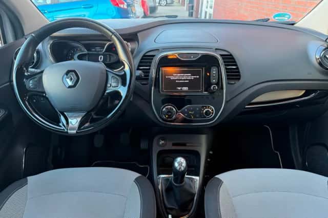 Renault Captur (2013) thumbnail 3