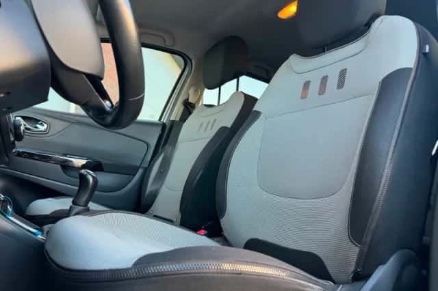 Renault Captur (2013) thumbnail 4