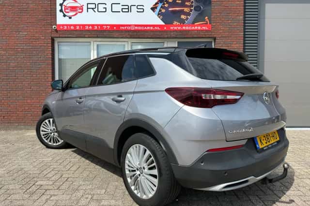 Opel Grandland X (2019) thumbnail 2