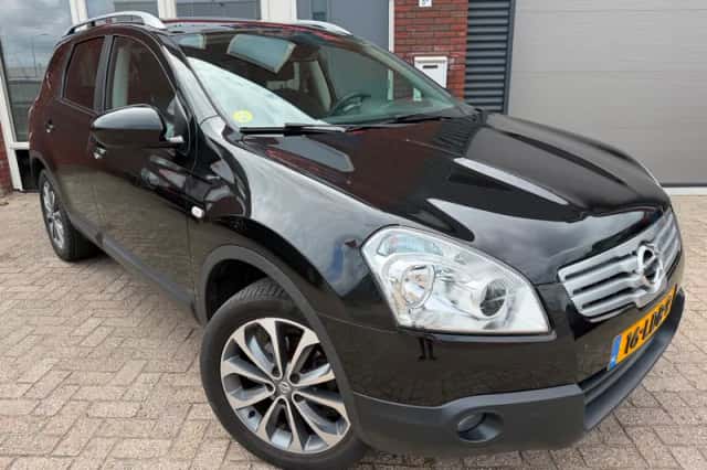 Nissan Qashqai (2010) thumbnail 1