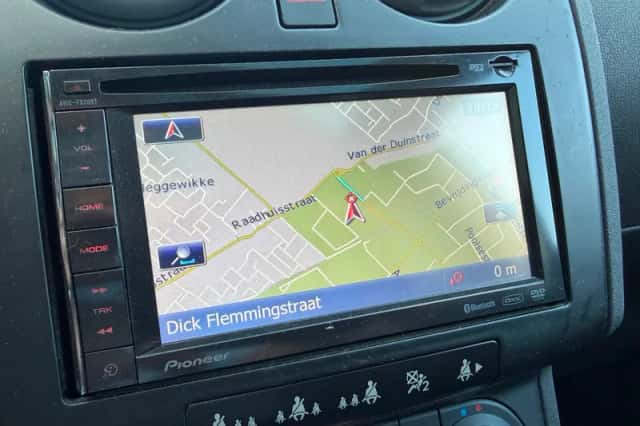 Nissan Qashqai (2010) thumbnail 5
