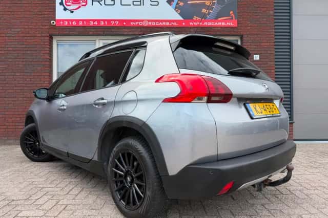 Peugeot 2008 (2016) thumbnail 2