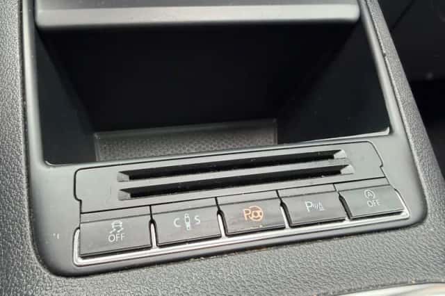 Volkswagen Tiguan (2012) thumbnail 5