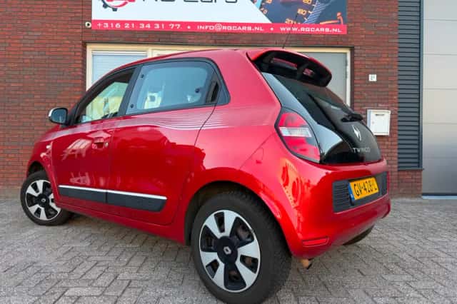 Renault Twingo (2015) thumbnail 2