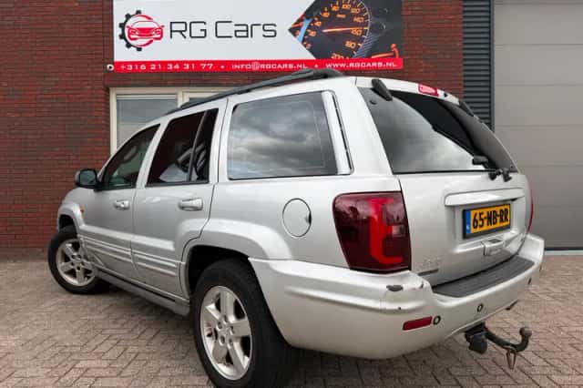 Jeep Grand Cherokee (2003) thumbnail 2