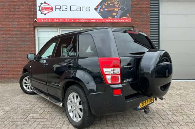 Suzuki Grand Vitara (2007) thumbnail 2