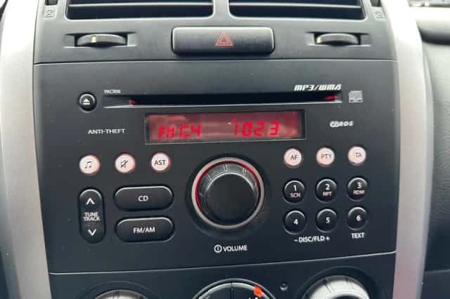 Suzuki Grand Vitara (2007) thumbnail 5