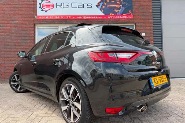 Renault Mégane (2016) thumbnail 2