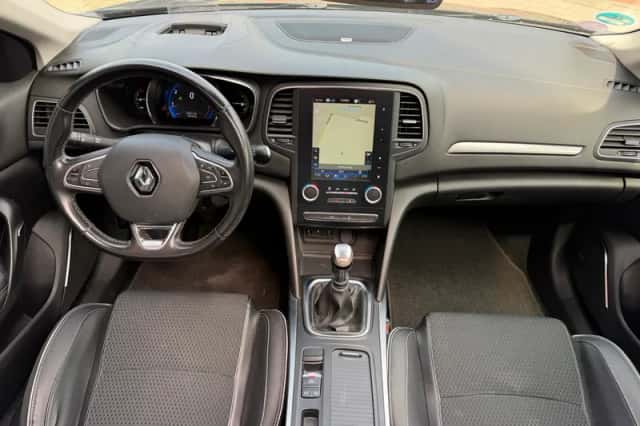 Renault Mégane (2016) thumbnail 3