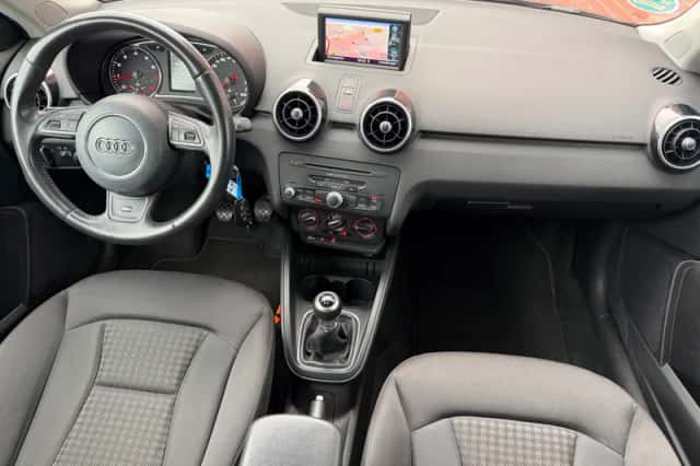 Audi A1 (2013) thumbnail 3