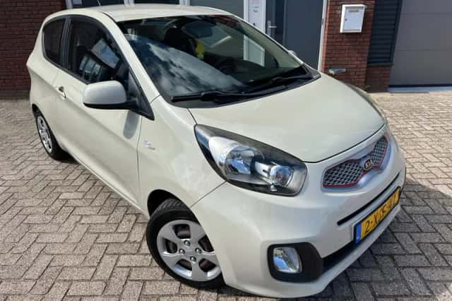 Kia Picanto (2012) thumbnail 1
