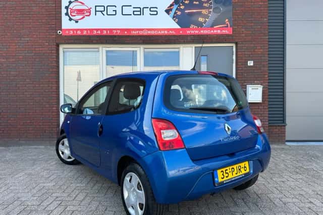Renault Twingo (2011) thumbnail 2