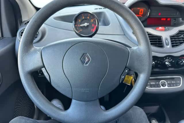 Renault Twingo (2011) thumbnail 5