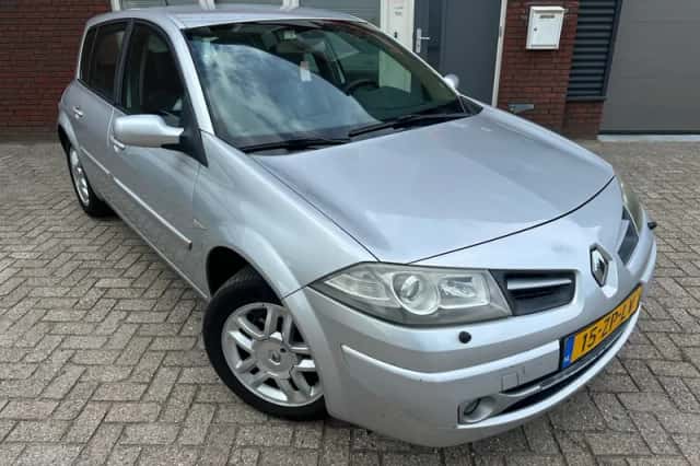 Renault Mégane (2008) thumbnail 1