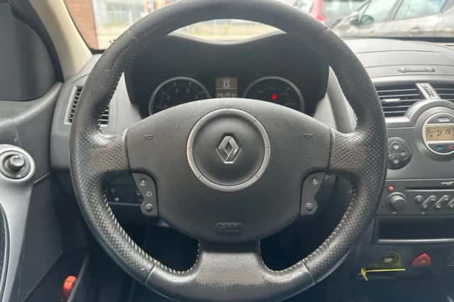 Renault Mégane (2008) thumbnail 6