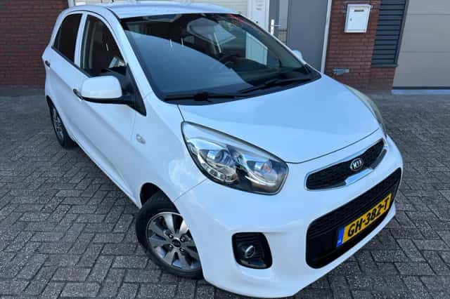 Kia Picanto (2015) thumbnail 1