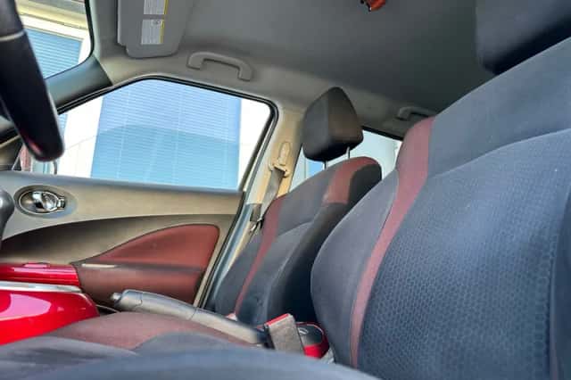 Nissan Juke (2012) thumbnail 4