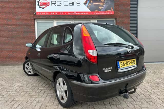 Nissan Almera Tino (2005) thumbnail 2