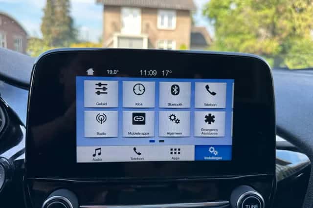 Ford Fiesta (2018) thumbnail 5